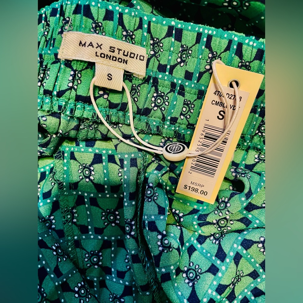 Max Studio Vibrant Green Geometric Pants